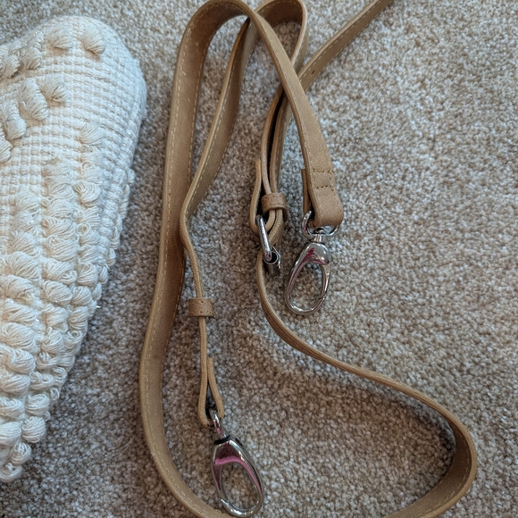 Neiman Marcus Woven Cloth Embellished Purse W/ Leather Strap Wood Handles - Picture 11 of 12